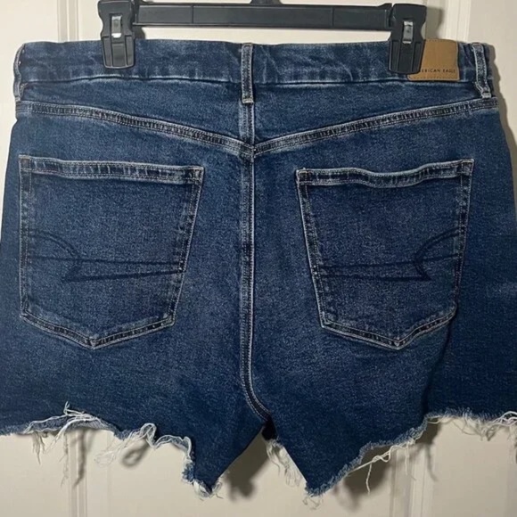 AE Strigid Curvy Super High-Waisted Relaxed Short - Picture 6 of 8